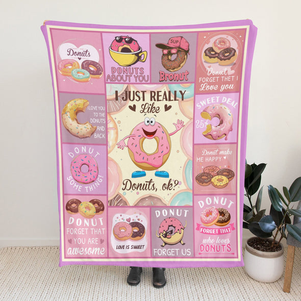 Donut Pattern Blanket Fleece Throw Blanket Super Soft Warm Gifts for Baby Girls Boys Kids Mom Grandma Room Decor