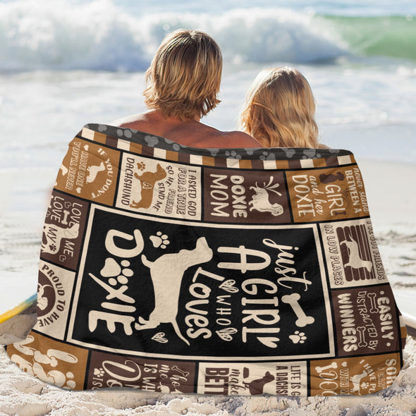Dachshund Pattern Blanket Fleece Throw Blanket Super Soft Warm Gifts for Baby Girls Boys Kids Mom Grandma Room Decor