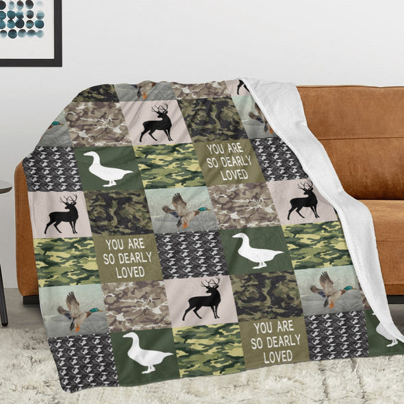 Deer Pattern Blanket Fleece Throw Blanket Super Soft Warm Gifts for Baby Girls Boys Kids Mom Grandma Room Decor