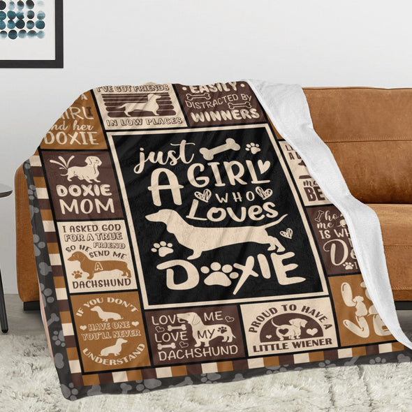 Dachshund Pattern Blanket Fleece Throw Blanket Super Soft Warm Gifts for Baby Girls Boys Kids Mom Grandma Room Decor