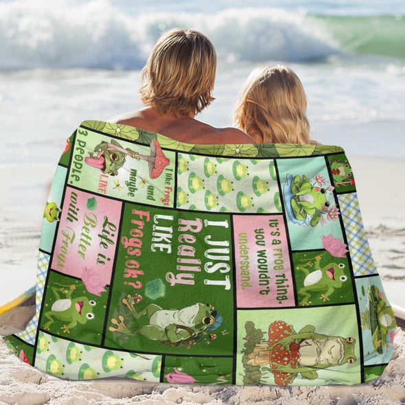 Frog Pattern Blanket Fleece Throw Blanket Super Soft Warm Gifts for Baby Girls Boys Kids Mom Grandma Room Decor